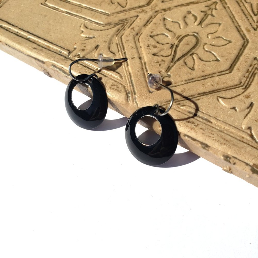 Black Circle Drop Earrings